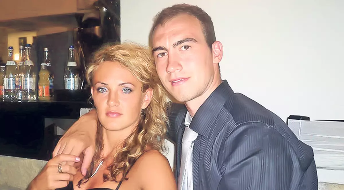 Logodiţi cu succesul! Soţ şi soţie, Valentin şi Renata Ghionea evoluează în Liga Campionilor la handbal