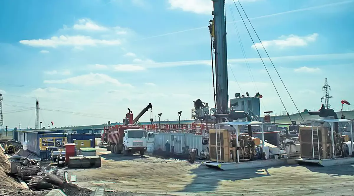 «De la sonde ni se trage» | Oamenii din satul gălăţean Izvoarele sunt convinşi că exploatările din zonă sunt de vină pentru cutremure