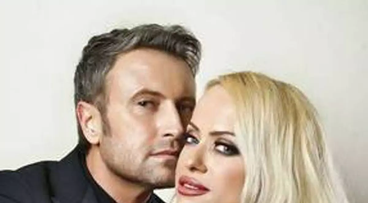 Cătălin Botezatu DĂ AMĂNUNTE DESPRE PRIMA NOAPTE DE DRAGOSTE cu Anda Adam!