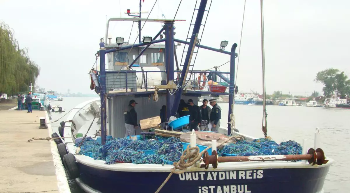 Braconieri turci, capturaţi cu focuri de armă la Sulina | FOTO