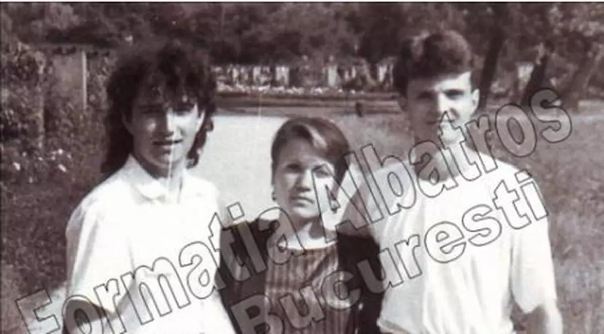 EXCLUSIV. O mai ţii minte pe NASTE DIN BERCENI? Iată CE FACE ACUM cea mai iubită MANELISTĂ A ANILOR '90