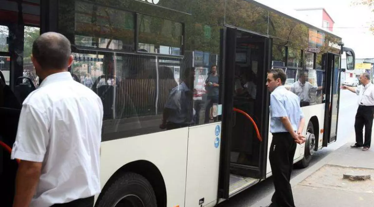 Trasee RATB modificate și restricții de trafic, în acest weekend