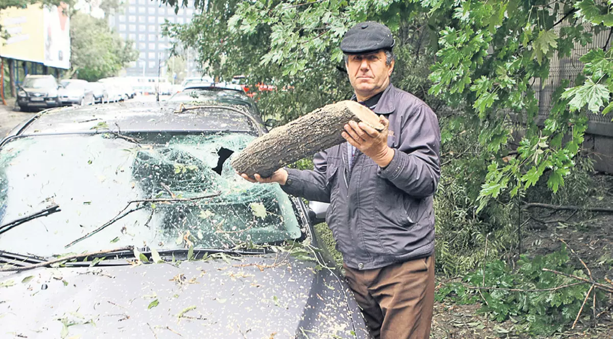 Haos în Capitală! Vremea rea din ultimele două zile a dat peste cap orașul | FOTO