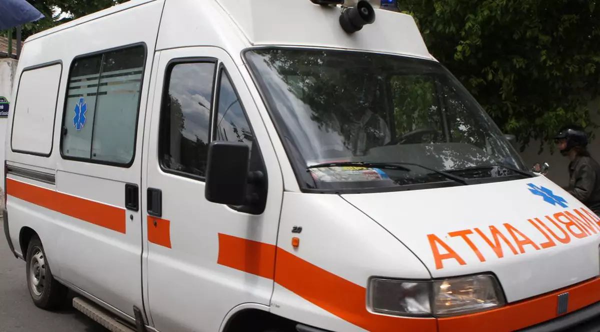 Copil găsit mort în curtea casei! O boală banală l-a ucis