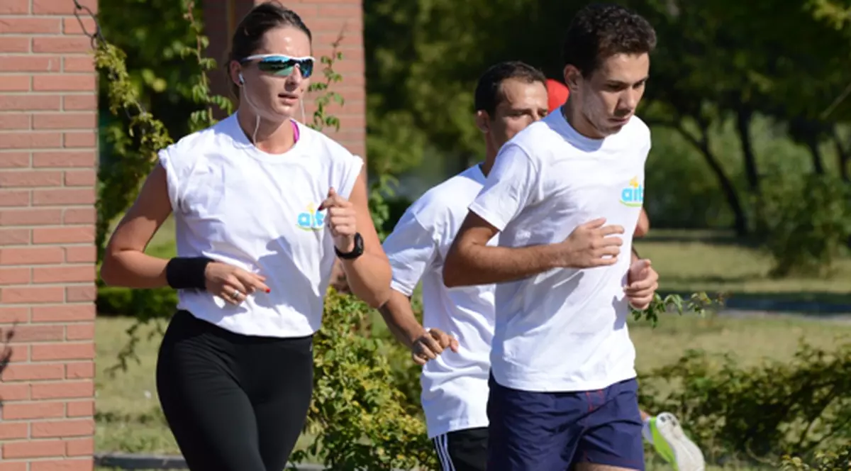 Ana Maria Brânză, campioana europeană la spadă, ia startul duminică la semimaraton. Aleargă pentru copiii bolnavi!