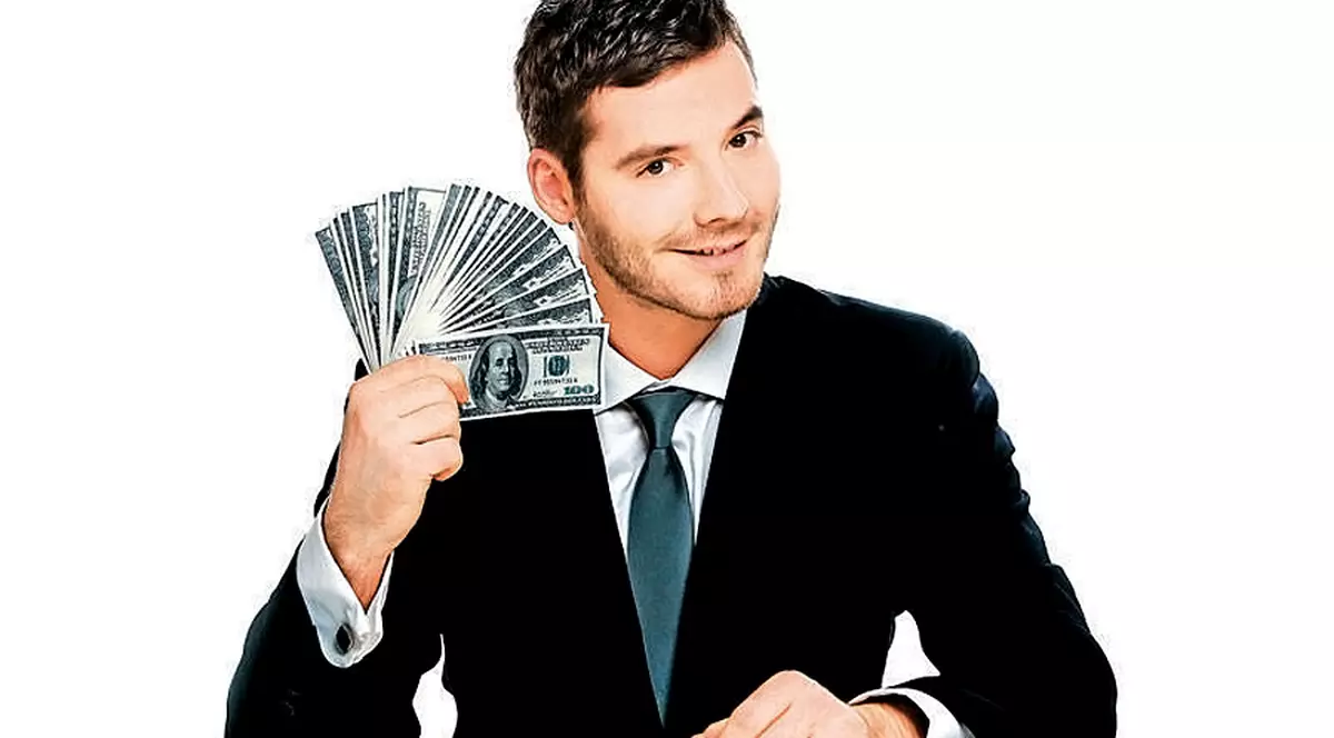 Cineva ne mai laudă şi pe noi! Comisarul Laszlo Andor: «Românii contribuie la creşterea economică»