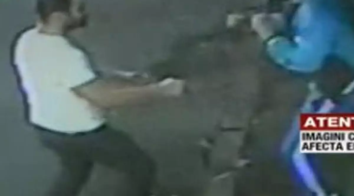 BĂTAIE CA ÎN BRONX între CLANURI, în Capitală. Un FOTBALIST a fost implicat ÎNTR-UN SCANDAL