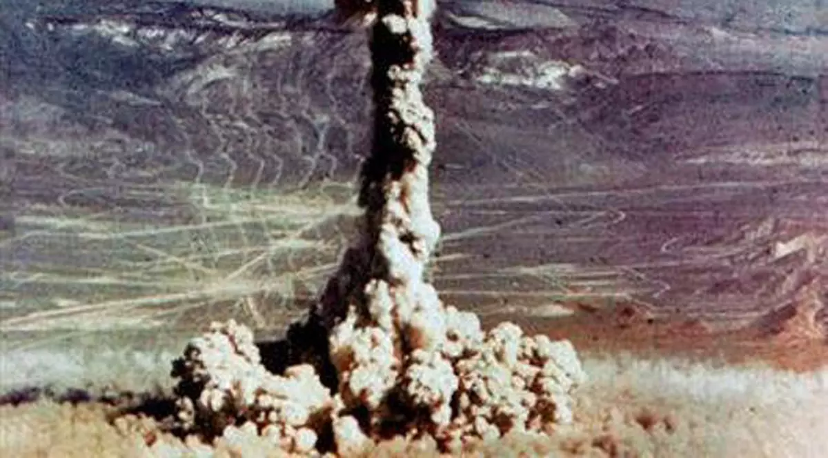 De ce locuiesc oameni în Hiroshima şi Nagasaki, dar nu şi în Cernobâl?