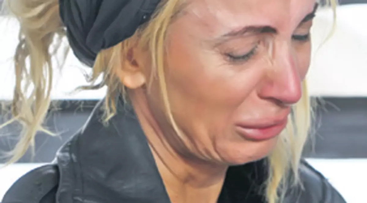 Daniela Gyorfi, ajutată de «soacră» ca să-şi revină!