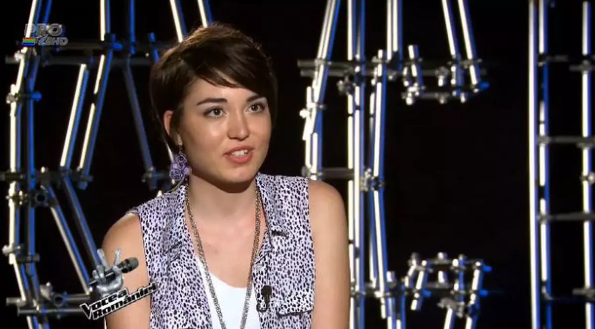 VOCEA ROMÂNIEI. Diana Dolcan L-A CERTAT PE UNUL DINTRE JURAŢII DE LA "Vocea României!"