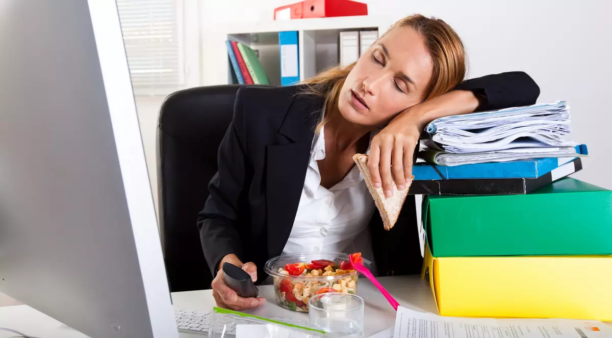 5 LUCRURI pe care OAMENII DE SUCCES le fac înainte de 8 dimineaţa