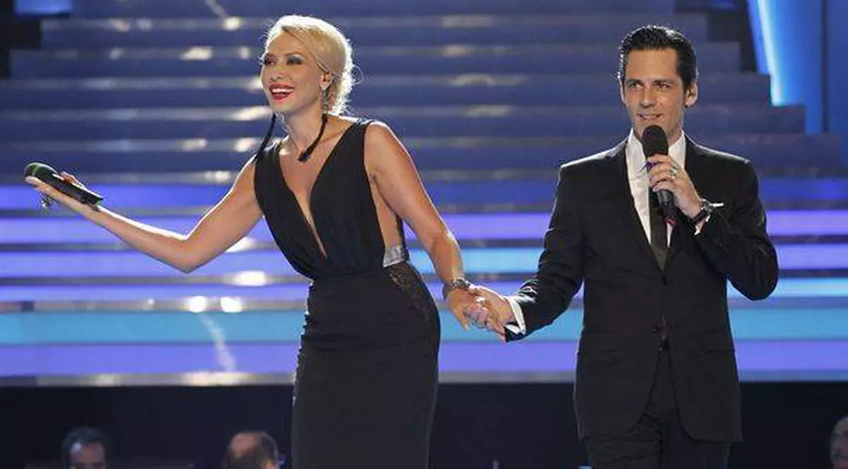 ESTE OFICIAL! Iată ce VEDETE, idolii tinerii generaţii, vor intra ÎN RINGUL DE LA "Dansez pentru tine"! FOTO