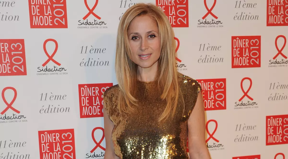 Probleme grave de sănătate! Lara Fabian, internată de urgenţă