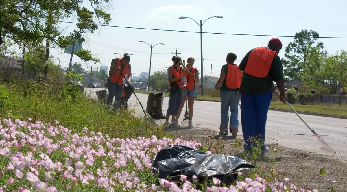 Nu plăteşti pensia alimentară, dai cu mătura în parc
