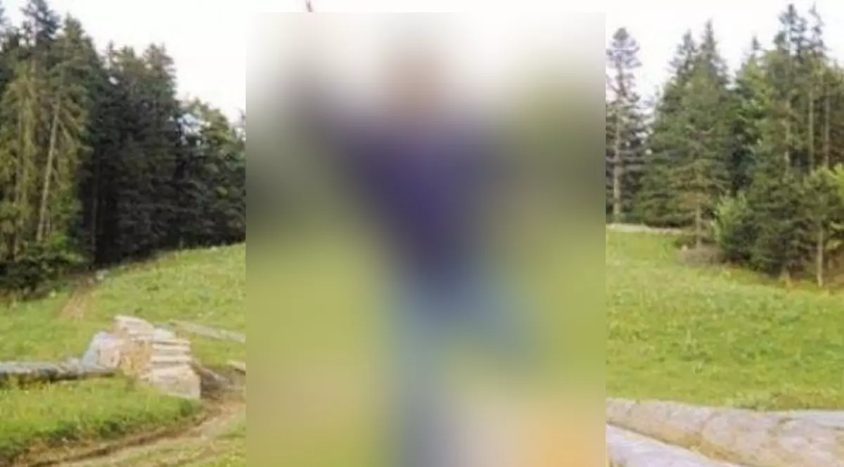 ŞUGUBĂŢ, CU ŞAPCĂ ŞI BLUGI! IATĂ cum arăta PATRIARHUL DANIEL ÎN TINEREŢE! 