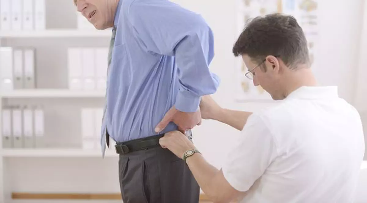 Poliartrita reumatoidă: peste 200.000 de români se chinuie cu boala asta