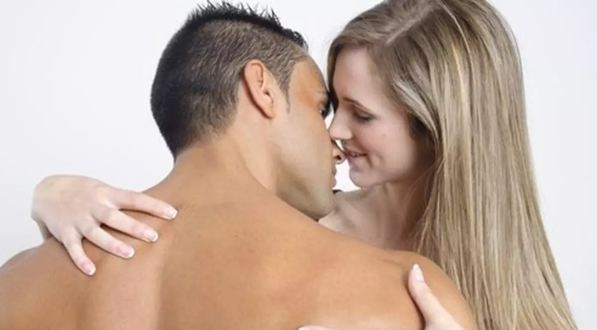 7 semne că e îndrăgostit de tine