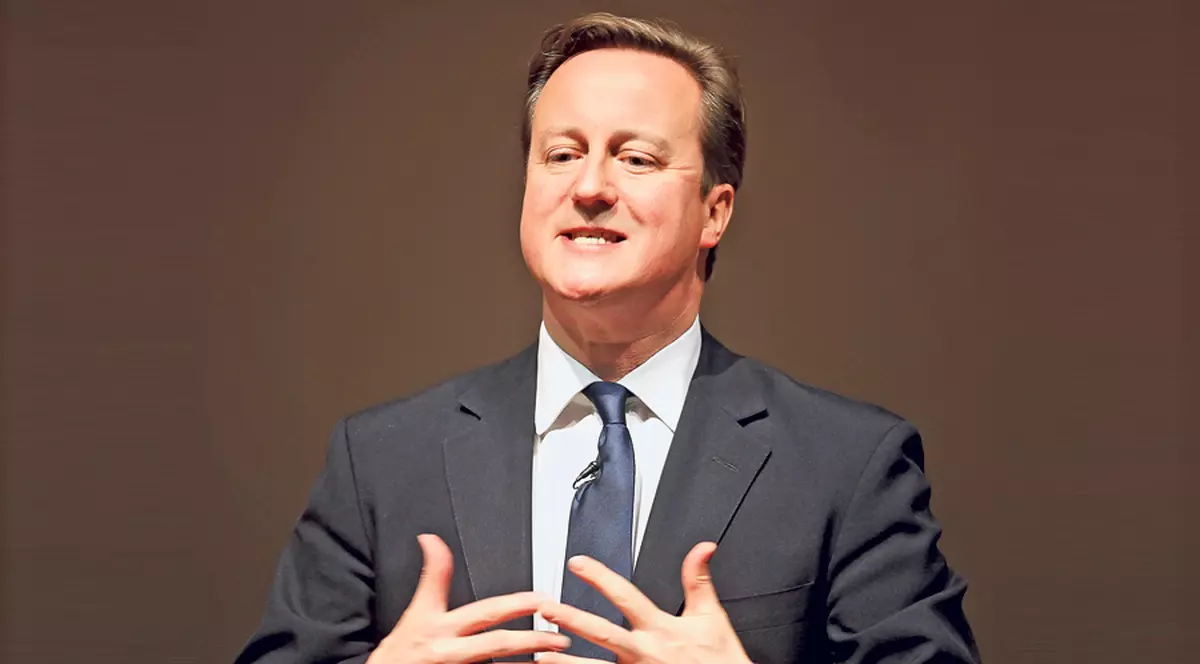 Premierul Cameron are o veste PROASTĂ pentru românii care merg în Anglia. Iată despre ce e vorba!