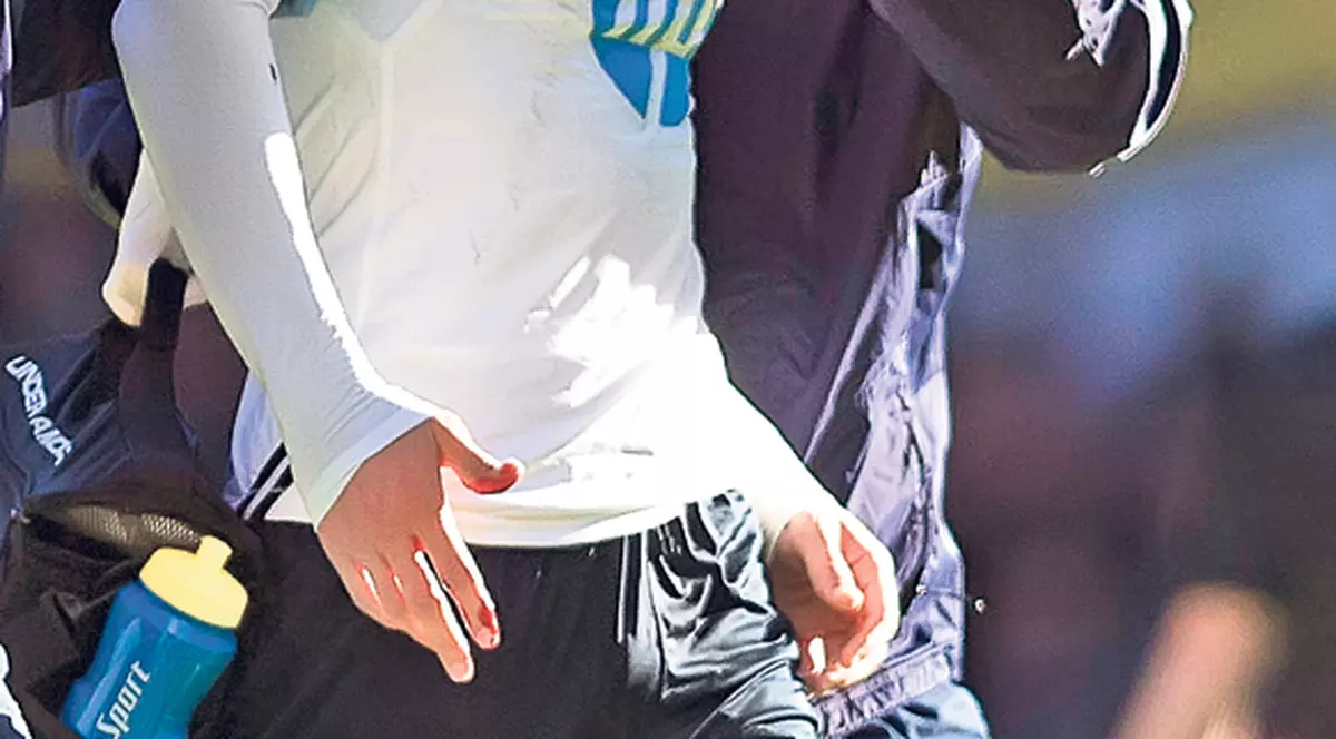 Grecia -România | După ce Chiricheș și-a spart nasul, naționala riscă să piardă un alt om de bază 