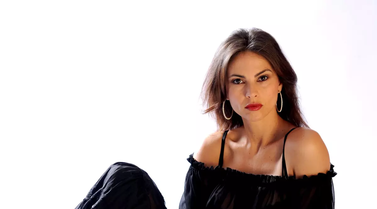 PE URMELE lui Mircea Badea! Ramona Bădescu nu s-a sfiit SĂ FACĂ SFOARA pe pupitrul emisiunii în care era invitată! FOTO