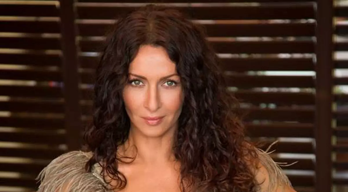 Iată cu CE GEST NEBUNESC O POŢI CUCERI pe Mihaela Rădulescu! Vezi CUM A REUŞIT Dani Oţil! FOTO