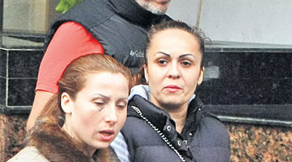 Ele au provocat scandalul de la supermarket. Cele două şi-au chemat în ajutor tatăl şi fratele pistolar