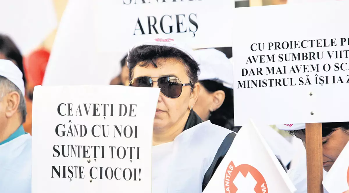 Medicii intră azi în grevă | Nu ne mai şantajaţi sentimental!