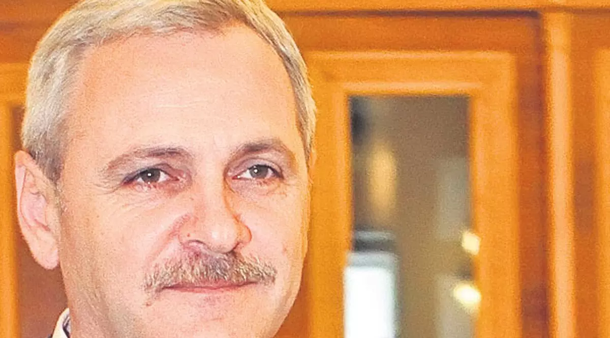 Miniştrii de la Bucureşti îşi împart puterea cu şefii judeţelor