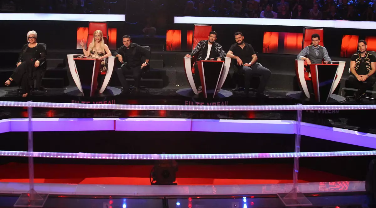 VIN ÎNTĂRIRI LA "Vocea României". REGULI noi pentru CONCURENŢI şi NUME noi LA PUPITRU