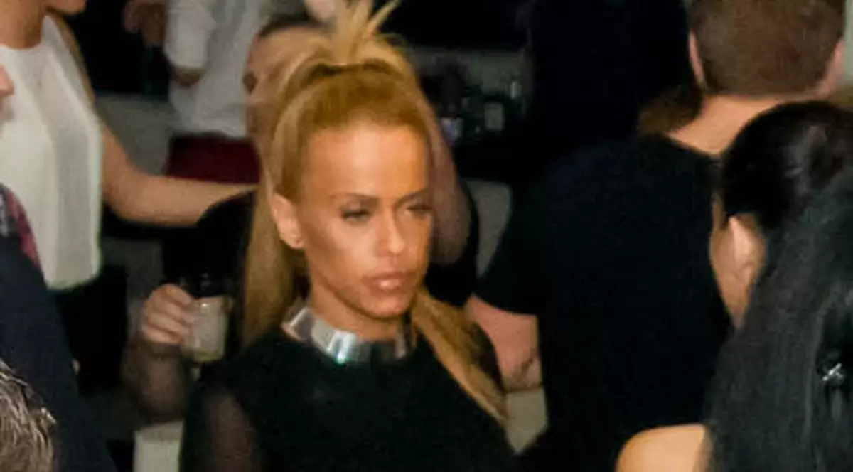 Anda Adam, DESFIGURATĂ DE TRISTEŢE ŞI MAI SLABĂ CA ORICÂND! Uite-o pe cântăreaţă, AŞA CUM NU AI MAI VĂZUT-O | FOTO