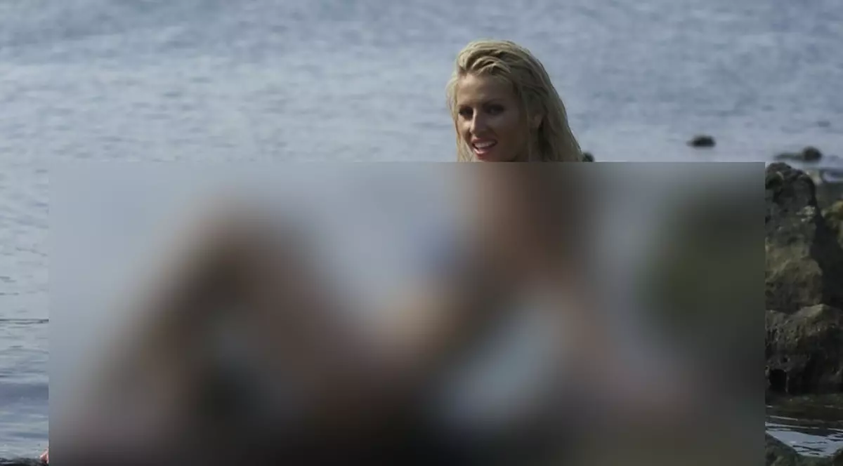 ANDREEA BĂNICĂ, mult mai slabă şi VOPSITĂ BLOND PLATINAT! Uite cum arăta CÂNTĂREAŢA, la începuturile ei în muzică! FOTO