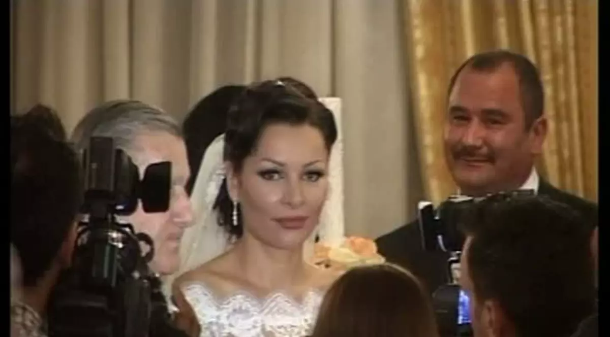 FIŢE MAXIME! Icre de Manciuria şi file de lup de mare, la nunta lui Ilie Năstase cu Brigitte Sfăt! Vezi cu ce s-au mai delectat invitaţii! FOTO