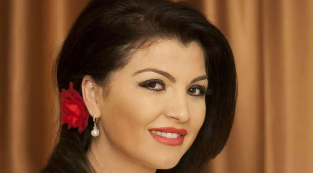 Cântăreața Claudia Ghițulescu a leșinat de foame. “Nu poți rezista”