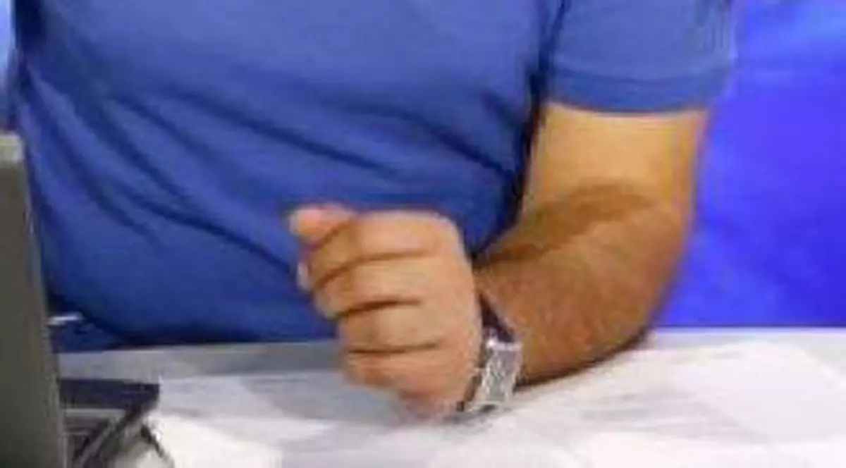 IMAGINE ÎN PREMIERĂ. Uite CUM ARĂTA un CELEBRU PREZENTATOR DE ŞTIRI la 18 ani | FOTO