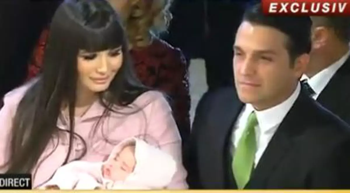 NEPOATA preşedintelui A FOST BOTEZATĂ SÂMBĂTĂ. Iată PRIMELE IMAGINI de la fericitul eveniment