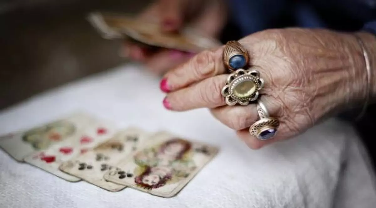 Horoscopul ţigănesc: Vezi ce zodie eşti şi cum îţi va fi norocul în 2013!