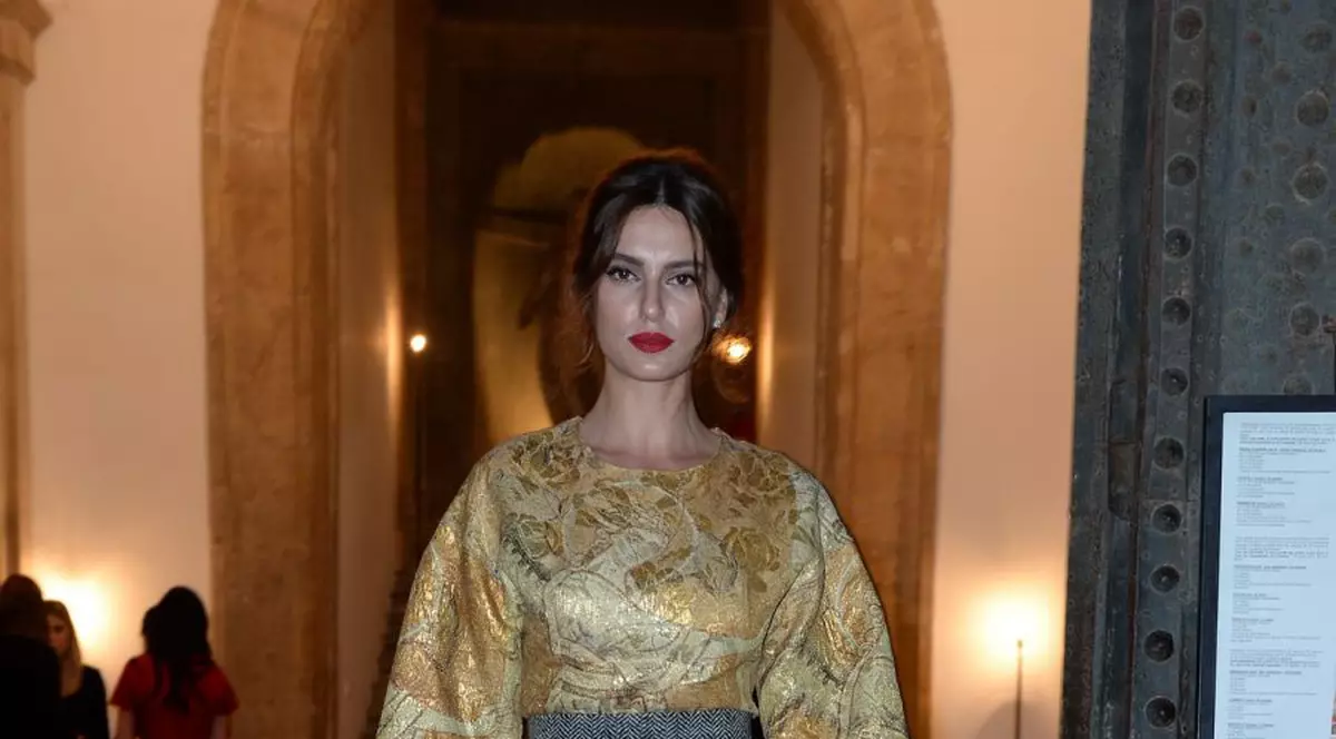 CE APARIŢIE! CATRINEL MENGHIA, PERFECTĂ! LOOK-UL EI ÎŢI TAIE RESPIRAŢIA! 