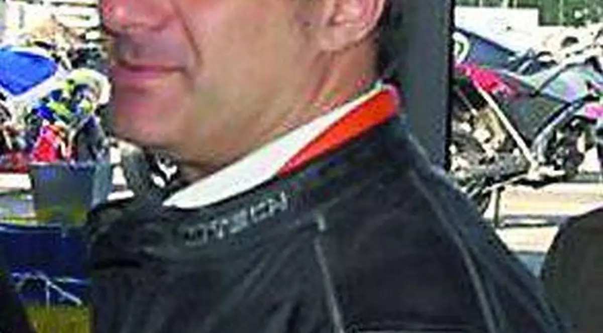 "MĂ SCOATE DIN SĂRITE MARIAN IONESCU!". Află cine spune asta despre liderul trupei Direcţia 5!