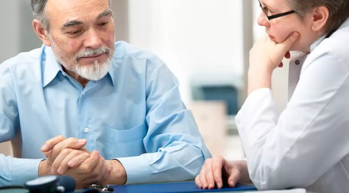 "Top 10 întrebări despre cancerul pulmonar": ghidul poate fi descărcat gratuit