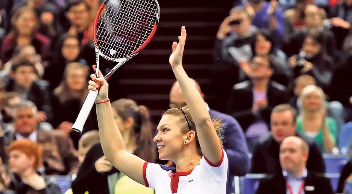 SIMzaţional! Tenismena Simona HALEP a obţinut ieri a patra victorie din tot atâtea posibile la Sofia şi va juca azi finala turneului