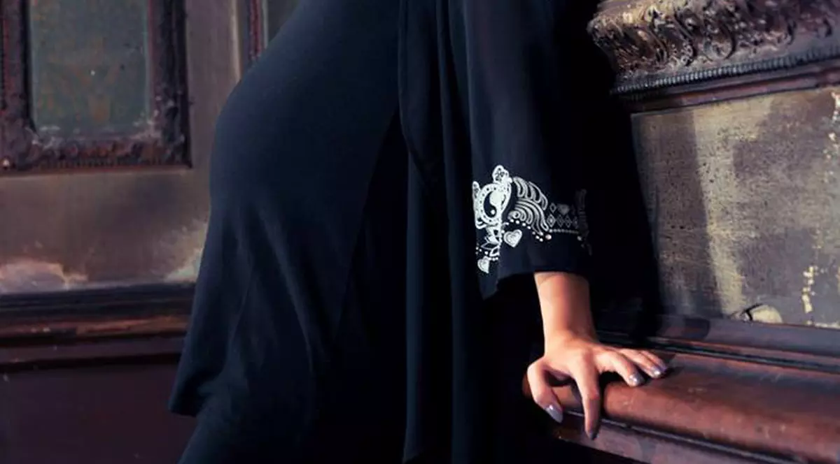 Uite cum arată "SULTANA HURREM" în ultimul trimestru de sarcină! Îşi va creşte copilul SINGURĂ! FOTO