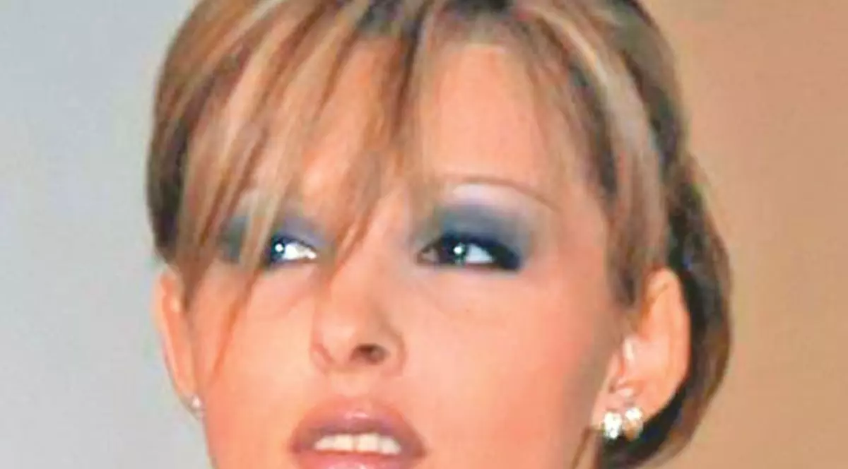 CE SCUMPETE DE FETIŢĂ ARE DIANA BIŞINICU! GINGĂŞIA EI TE TOPEŞTE!