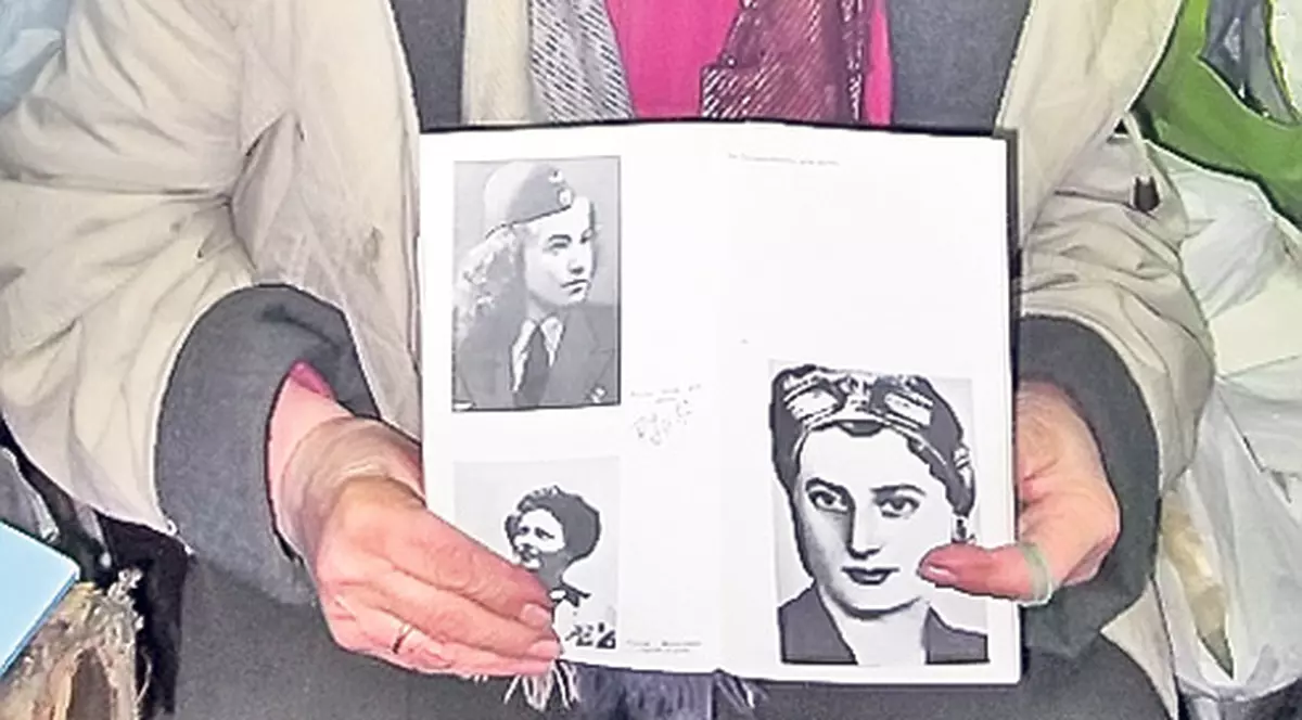 Prima femeie paraşutist din România: «Trăiesc cele mai triste Sărbători din viaţa mea»