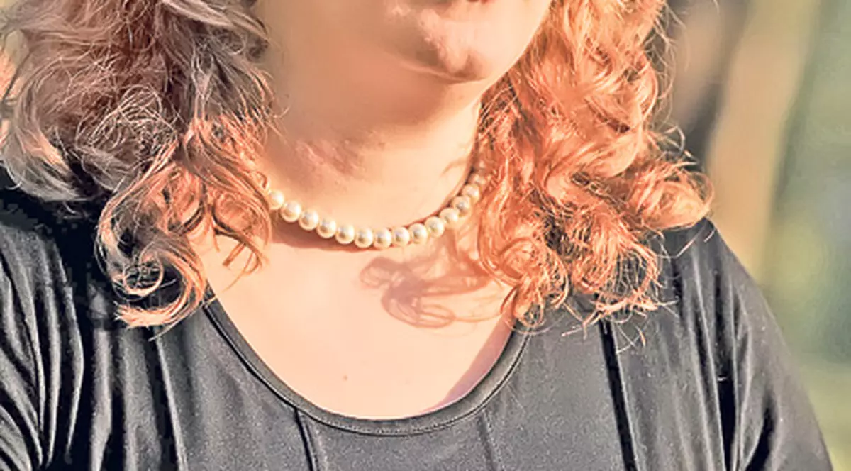 Fata lui Păunescu va plăti în rate taxa de timbru