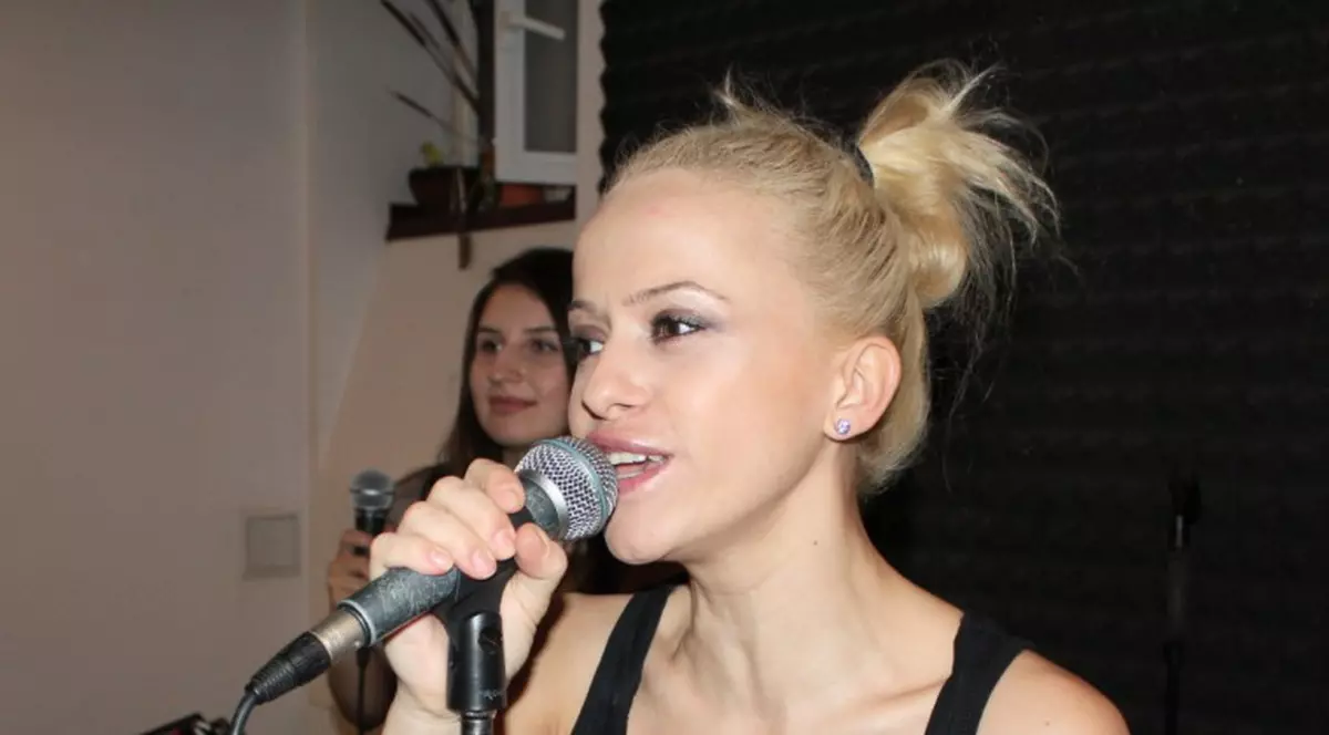 Ce e în capul ei? Anda Adam a exagerat cu botoxul! FOTO HORROR 