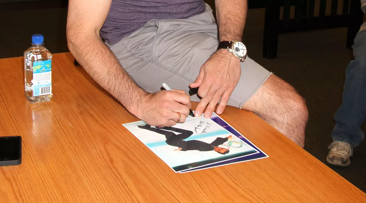 VESTE ŞOC în lumea artistică! Este CELEBRU şi a anunţat că ESTE HOMOSEXUAL