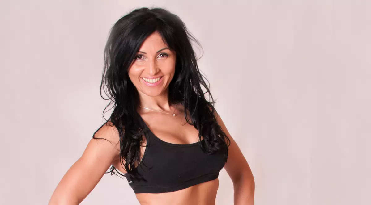 ASCULTĂ O SPECIALISTĂ! Kinga Sebestyen DEZVĂLUIE 10 PAŞI PENTRU UN ABDOMEN PLAT