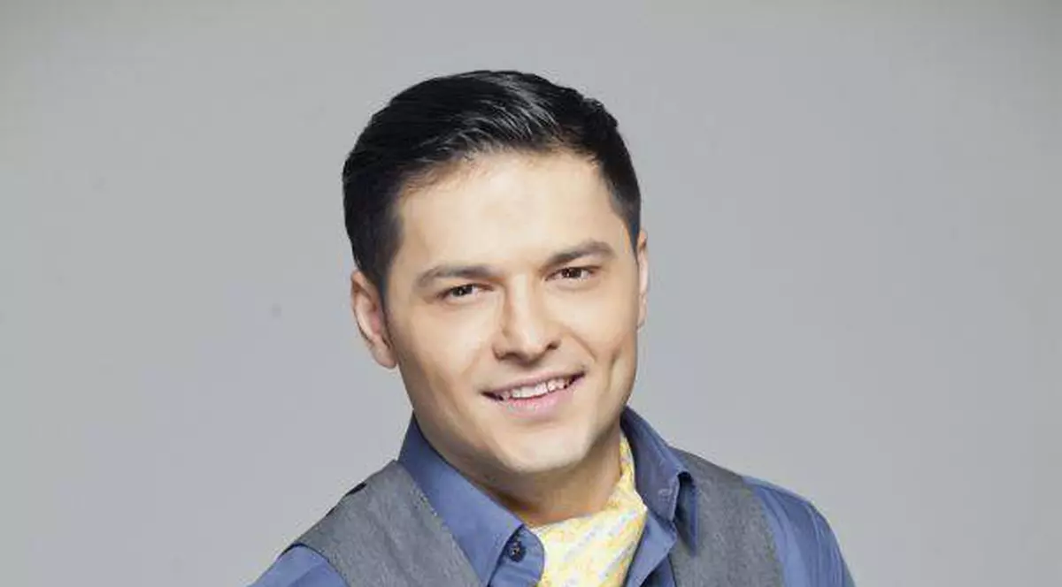 INTERVIU EXCLUSIV! Liviu Vârciu, pentru PRIMA DATĂ ALĂTURI DE FETIŢA LUI, de Crăciun. Iată CE I-A PREGĂTIT