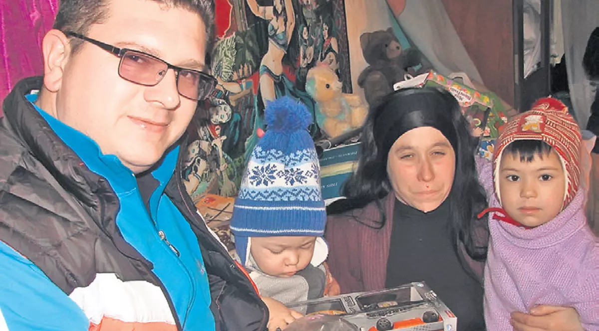 Cadouri de la francezi pentru copiii româncei decapitate