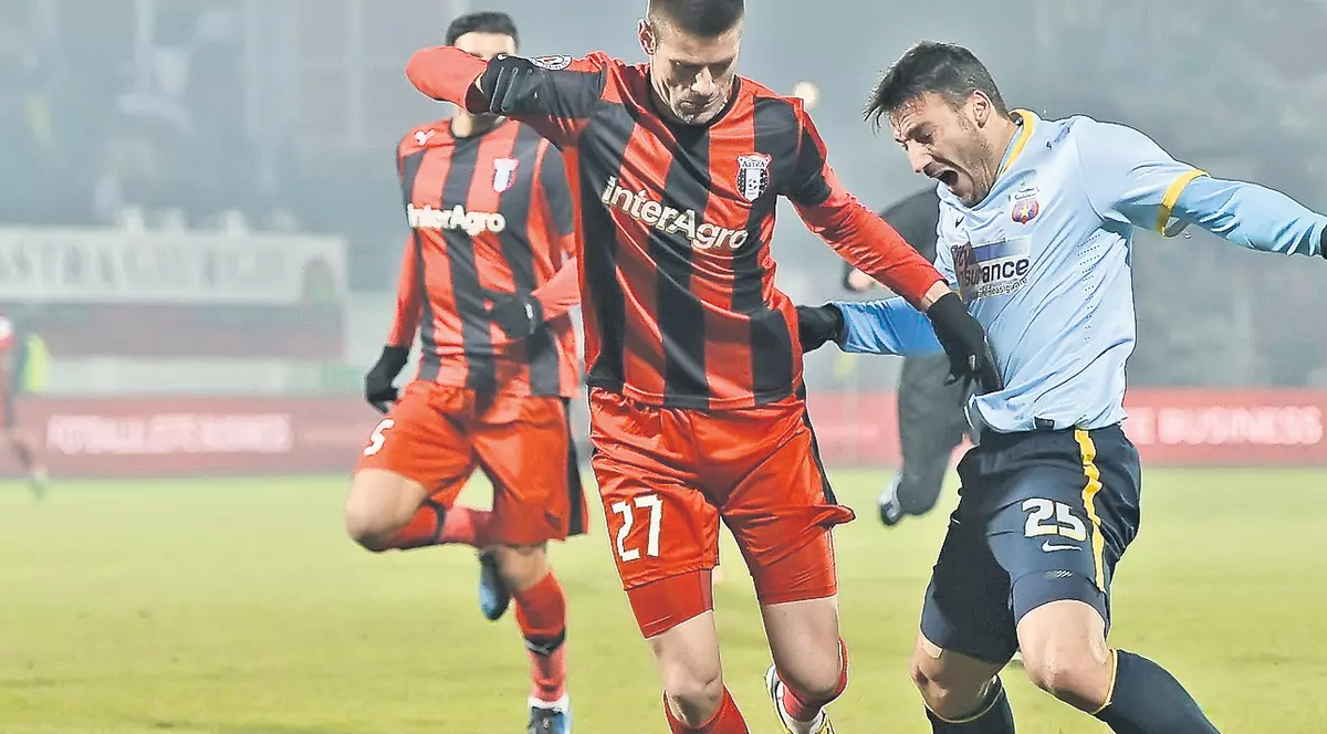 Scandal cosmic la Astra - Steaua